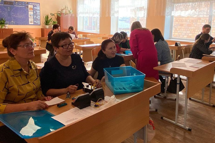 Учителя Алтайского района готовятся к предстоящим экзаменам по-новому