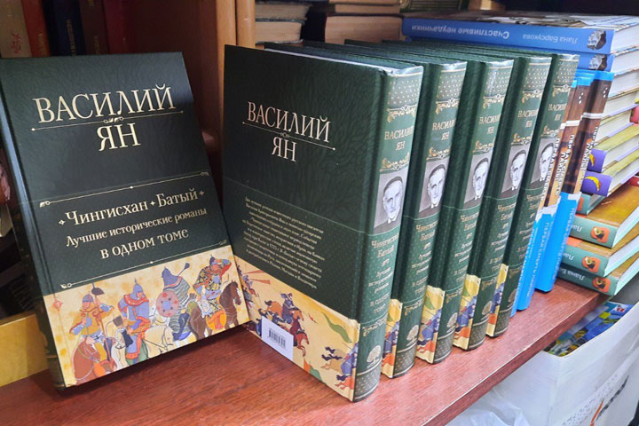 Книжный фонд библиотек Алтайского района пополнился