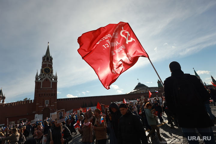 В России с размахом отметили День Победы. Фоторепортаж