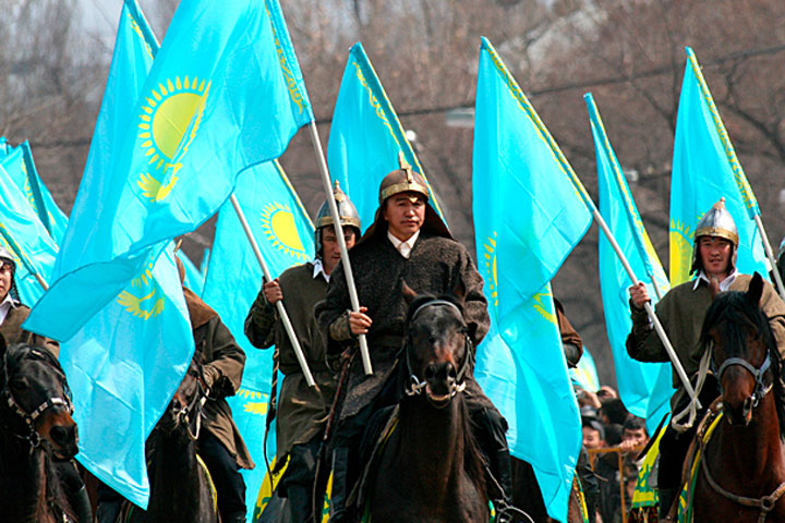 Второй фронт неизбежен. Казахстан решает, куда направить удар