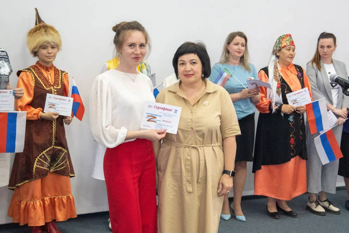 «Единая Россия» помогла пополнить библиотечные фонды Хакасии