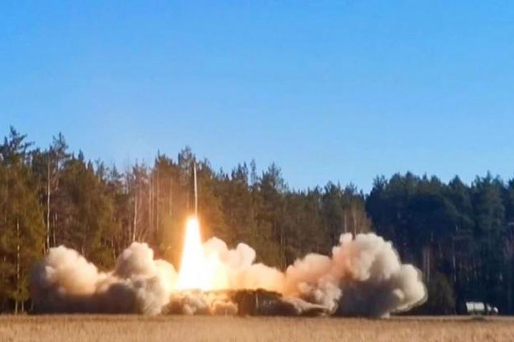 Зеленский надеется на Patriot и ракеты MLRS, не понимая толком, что такое «Искандеры»