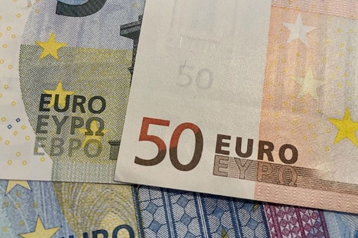Польша оштрафована на 100 миллионов евро. В ЕС пояснили, за что