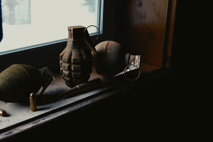 В Черногорске на чердаке дома искали гранату 