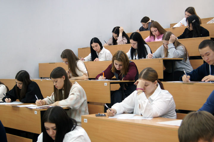 Свыше 500 школьников примут участие в предметных олимпиадах ХГУ 