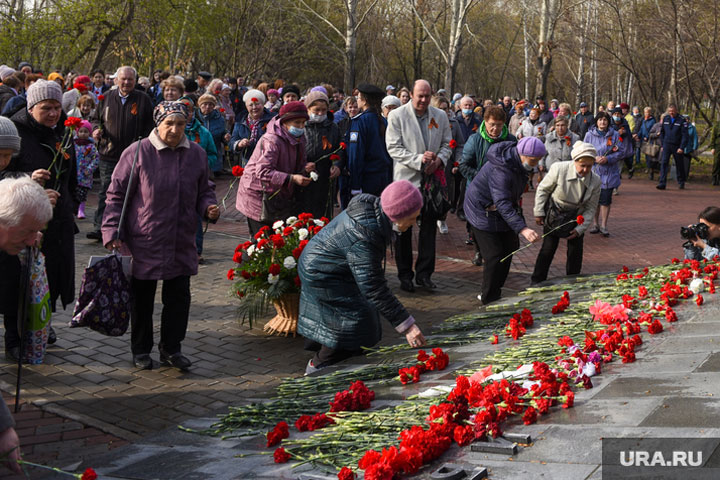 Парламент Латвии одобрил снос всех советских памятников