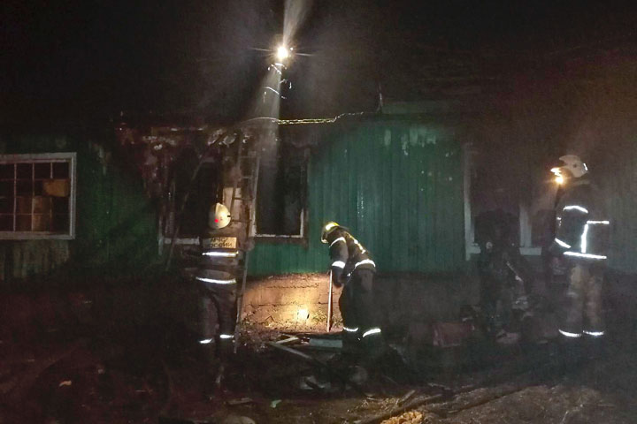 В Черногорске на пожаре погибли двое мужчин 