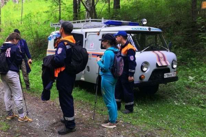 Рядом с Хакасией бывшая гражданка Бразилии потерялась в лесу, убегая от медведя 