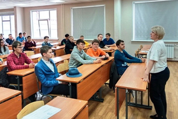 Выпускниками школы программистов ХГУ стали более 70 старшеклассников Хакасии 