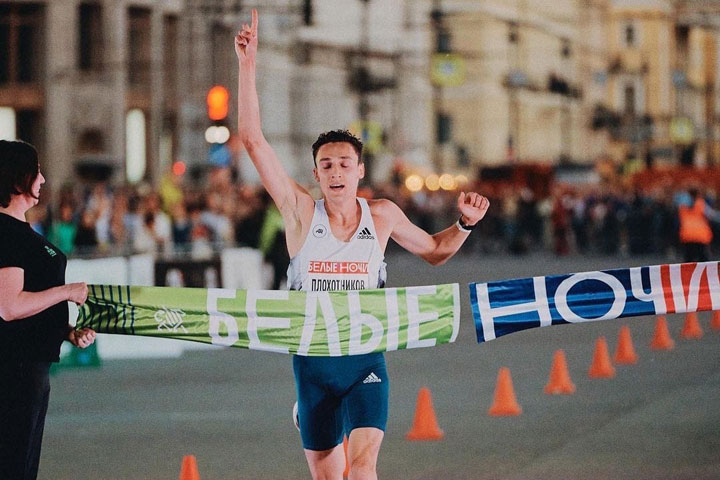 Легкоатлет Хакасии победил в марафоне «Белые ночи»