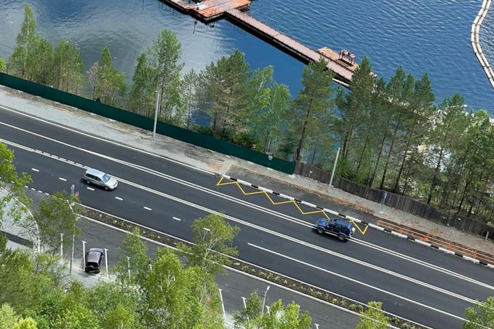 На трассе Саяногорск – Майнская ГЭС – Черемушки построили остановки и парковки