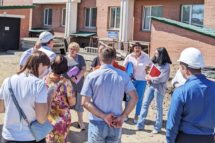 К ресбольнице в Хакасии делают новую пристройку