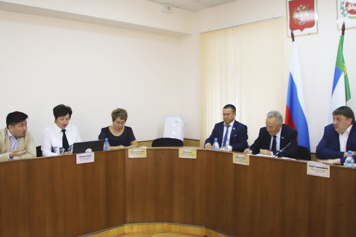 В Хакасии председателям Советов понравилась встреча у Штыгашева