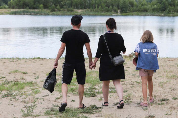 1 июль выходной. Выходные с семьей. Репортаж с фестиваля в кругу семьи. Голубое озеро Смоленск. 8 Июля выходной.