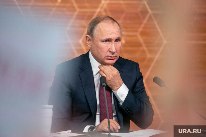 Путин признался, что устал от пандемии COVID-19