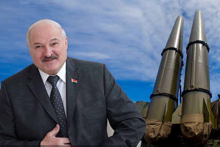 Вертел он их на «Искандере». Александр Лукашенко обзавелся ядерным оружием