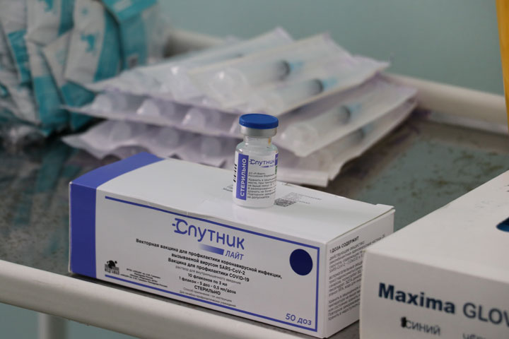 В Хакасии продолжается вакцинация и ревакцинация от COVID-19 