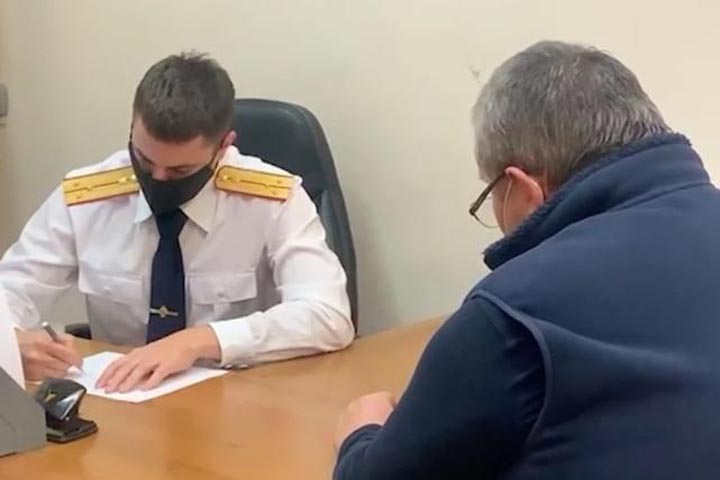 Руководителя управления Росимущества осудили на семь лет за взятки