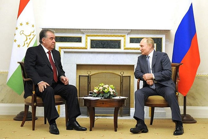 России придется спасать обнищавший Таджикистан