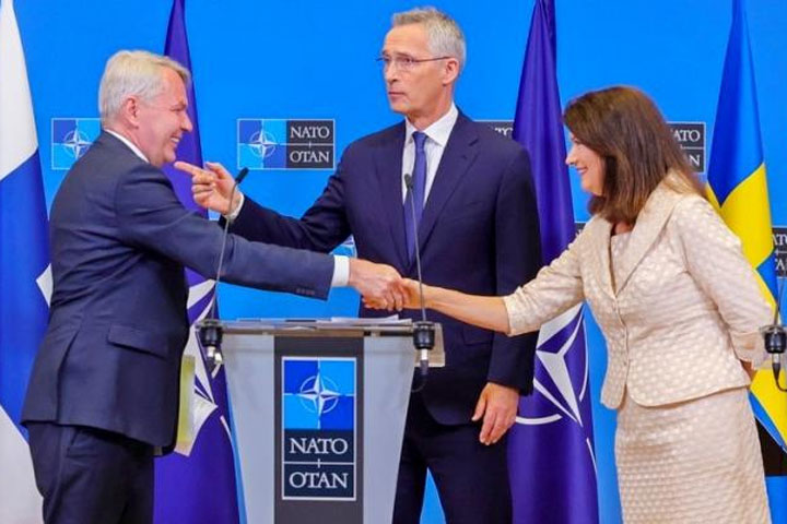Международный дипломат Петер Иискола: НАТО Суоми от русской «ответки» не спасет