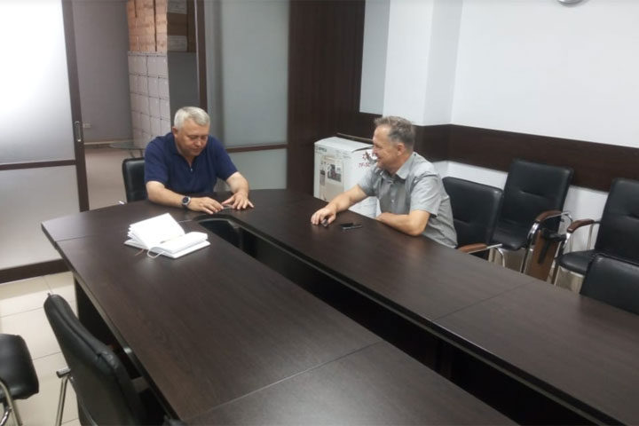 В Хакасии директор техникума и Аршановский разрез обсудили важный вопрос