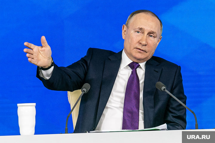 Путин сравнил отказ Евросоюза от газа и нефти с ЛГБТ-отношениями