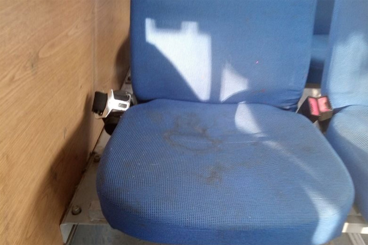 Пассажиры в Саяногорке не желают ездить в грязном автобусе 