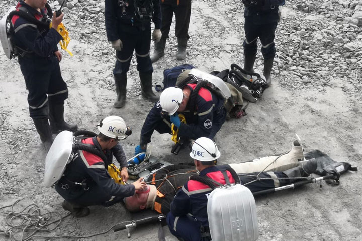 Спасатели «ликвидировали аварию» на угольном разрезе в Хакасии