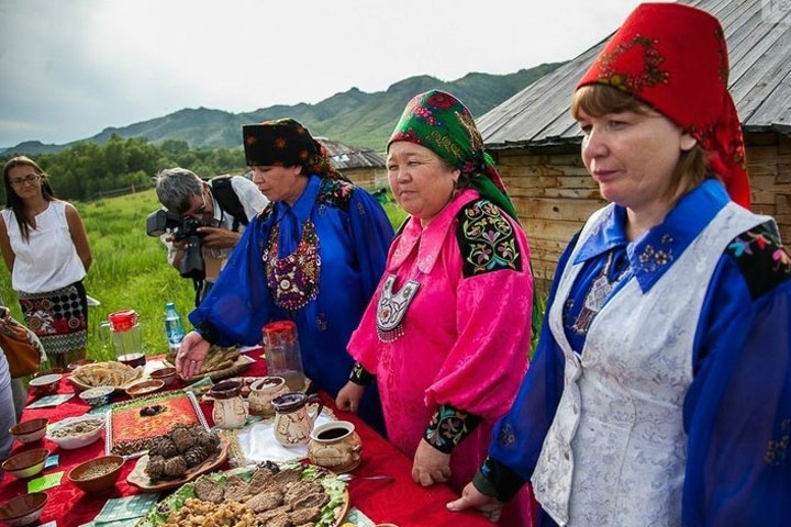 В августе каждый может попробовать национальную кухню Хакасии 