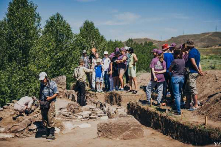 Археологию от раскопок до выставок изучают волонтеры наследия 