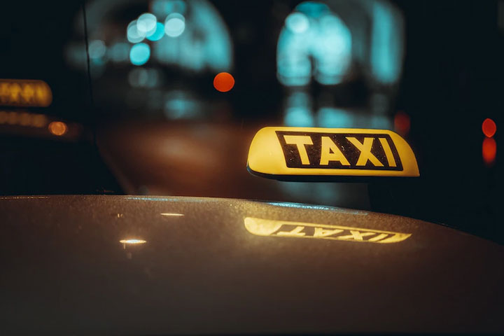В Абакане ветеранам доступно бесплатное такси