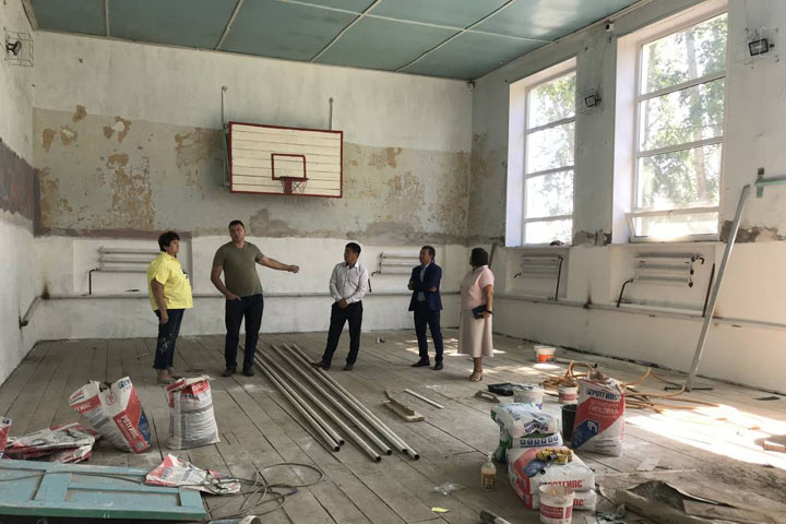 Две школы в Аскизском районе к новому учебному году получат обновленные спортзалы