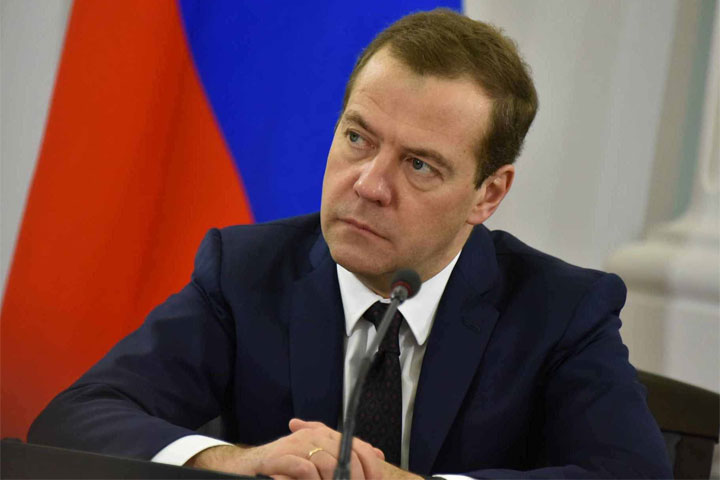 Медведев оценил вероятность войны и ответил «маразматическим старикам» в США