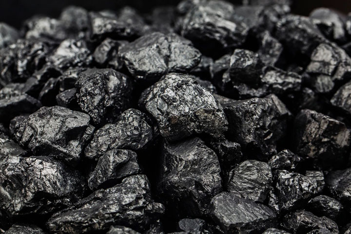В Хакасии действуют фиксированные цены на уголь