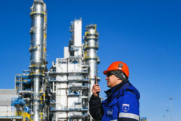 «Нечестная игра на газовом рынке приносит огромную прибыль России»