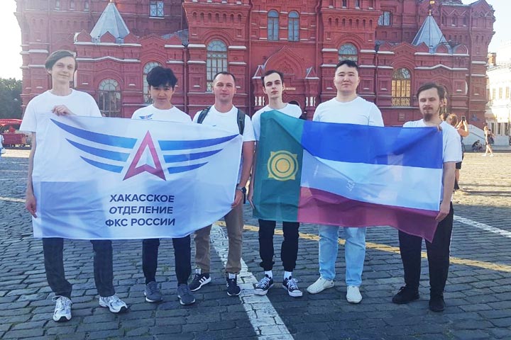 Студенты Хакасии стали финалистами Кубка России по компьютерному спорту