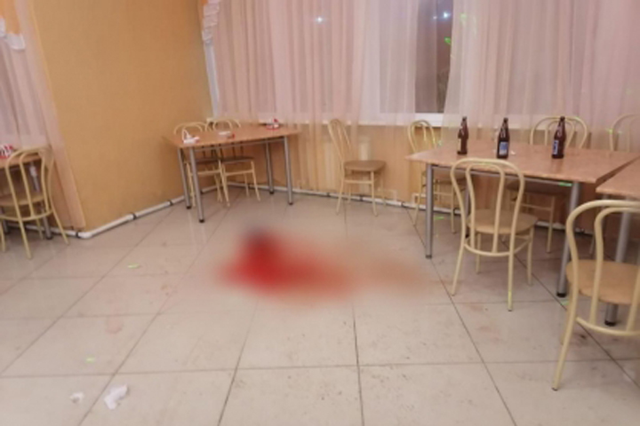В Хакасии будут судить 34-летнего мужчину, проломившего посетителю кафе голову бутылкой 