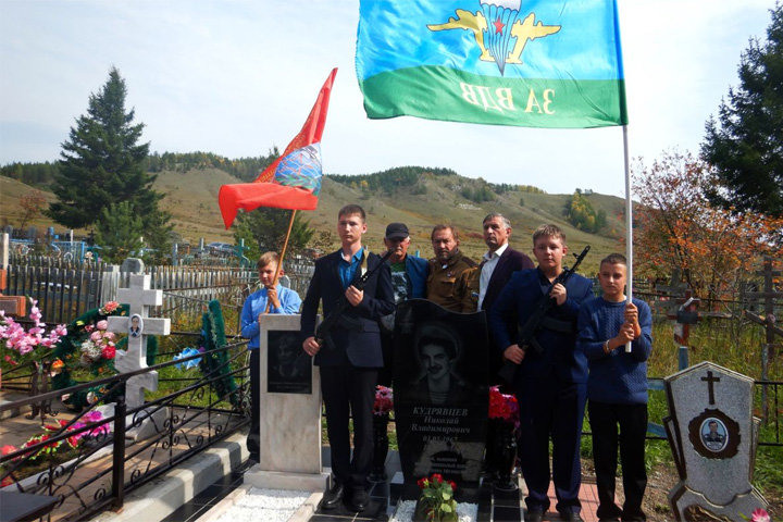 В Хакасии завершаются работы по ремонту и благоустройству воинских захоронений