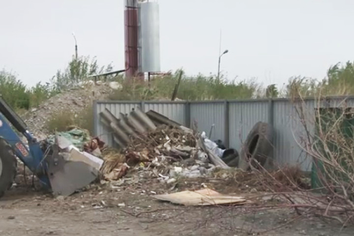 Беда: в Хакасии город металлургов зарастает мусором