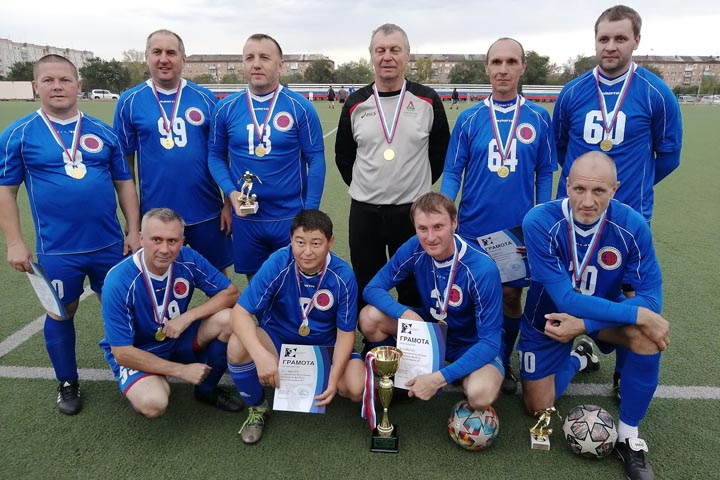 Первенство Хакасии по футболу среди ветеранов 40+ завершилось победой «Автоцентра»