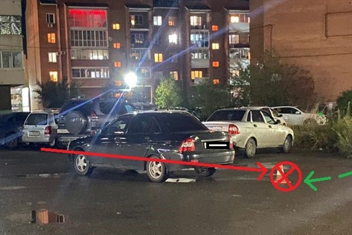 В Черногорске автоледи во дворе сбила женщину-пешехода 