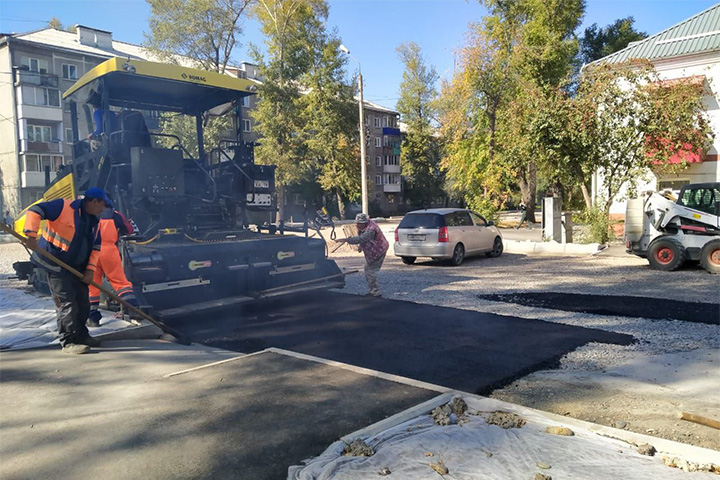 Нацпроект по улице Жукова в Абакане: дорожники приступили к асфальтированию