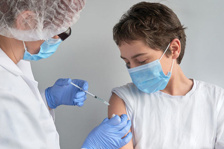Эксперименты на детях? Скрытые ловушки прививочной кампании в школах