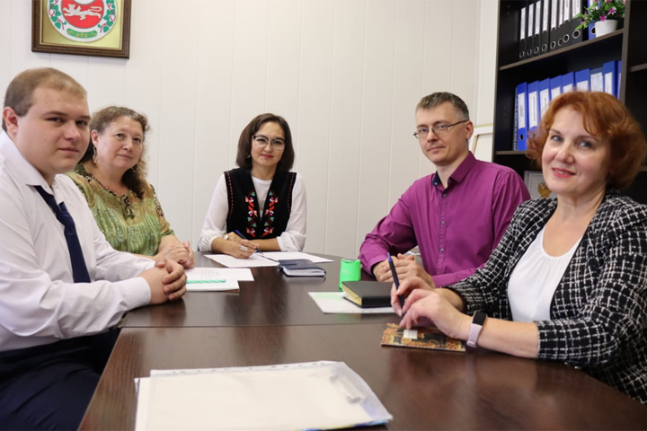 Хакасская национальная гимназия подписала соглашение о сотрудничестве с новосибирскими школами 