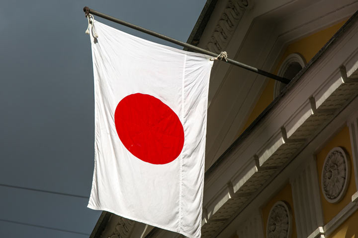 Япония намерена выслать консула РФ