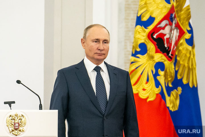 Путин усилил контроль за развитием регионов