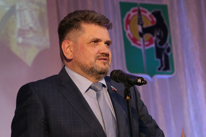 Александр Жуков рассказал о помощи мобилизованным горнякам в Хакасии  