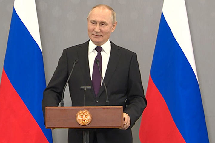Всё оказалось лучше, чем мы думали: Знаковая пресс-конференция Путина
