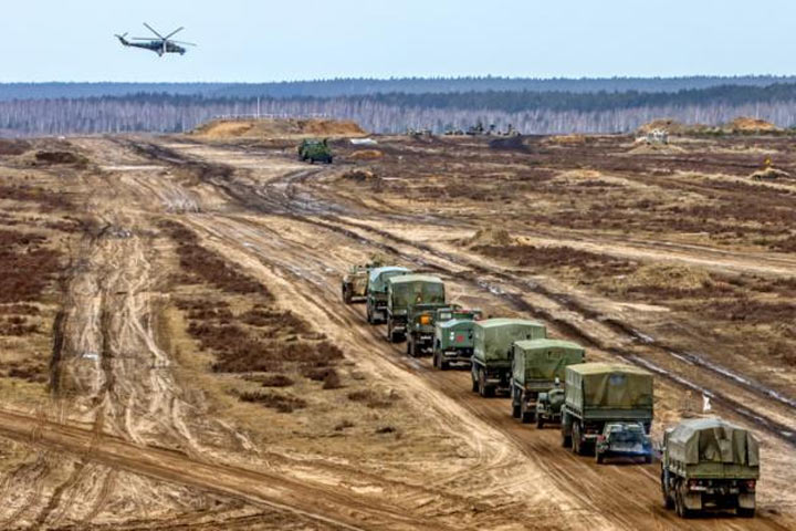 Киев нарывается теперь и на военный конфликт с Минском