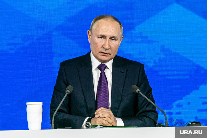 Путин отметил важную роль РФ и Китая в международных отношениях